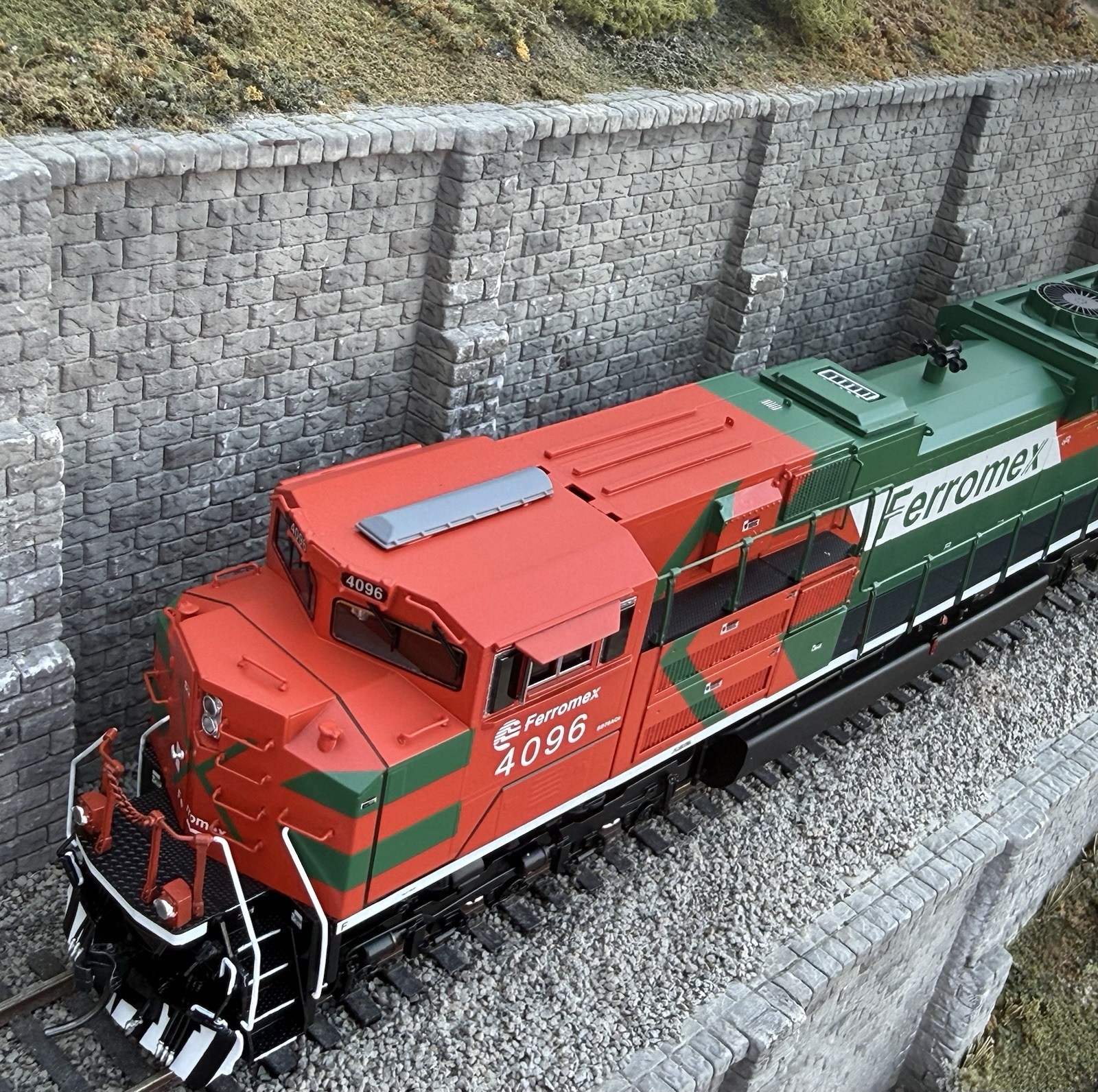 HO Scale Brass Division Point FXE SD70ACe Ferromex Iso Cab #4096 DCC/Sound/NIB