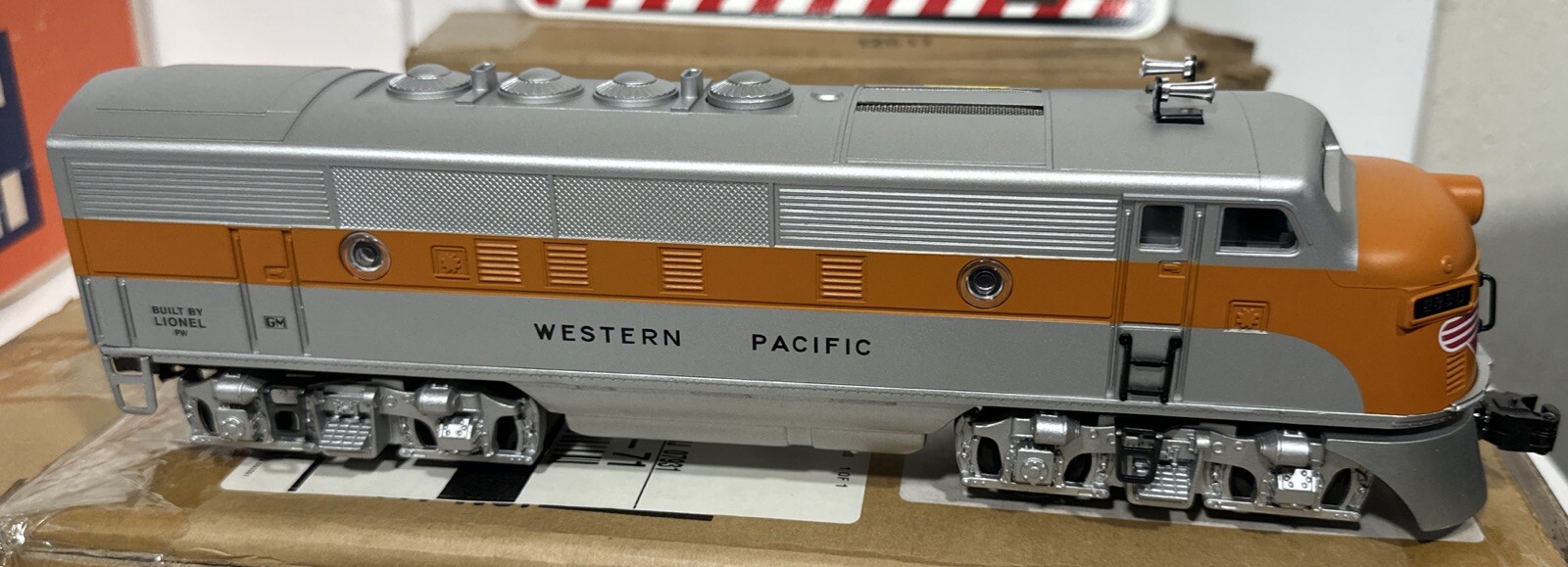 NIB Lionel 6-18197 Western Pacific F3 B-Unit Dummy Diesel Locomotive #2355B