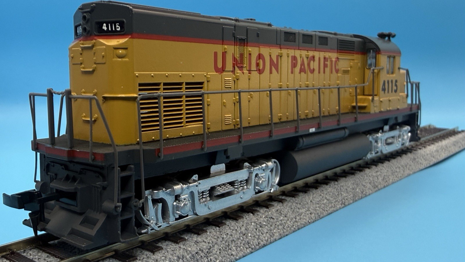 MRC Lima HO Alco C420 Union Pacific 4115 Diesel Locomotive Tested Runs Well Box