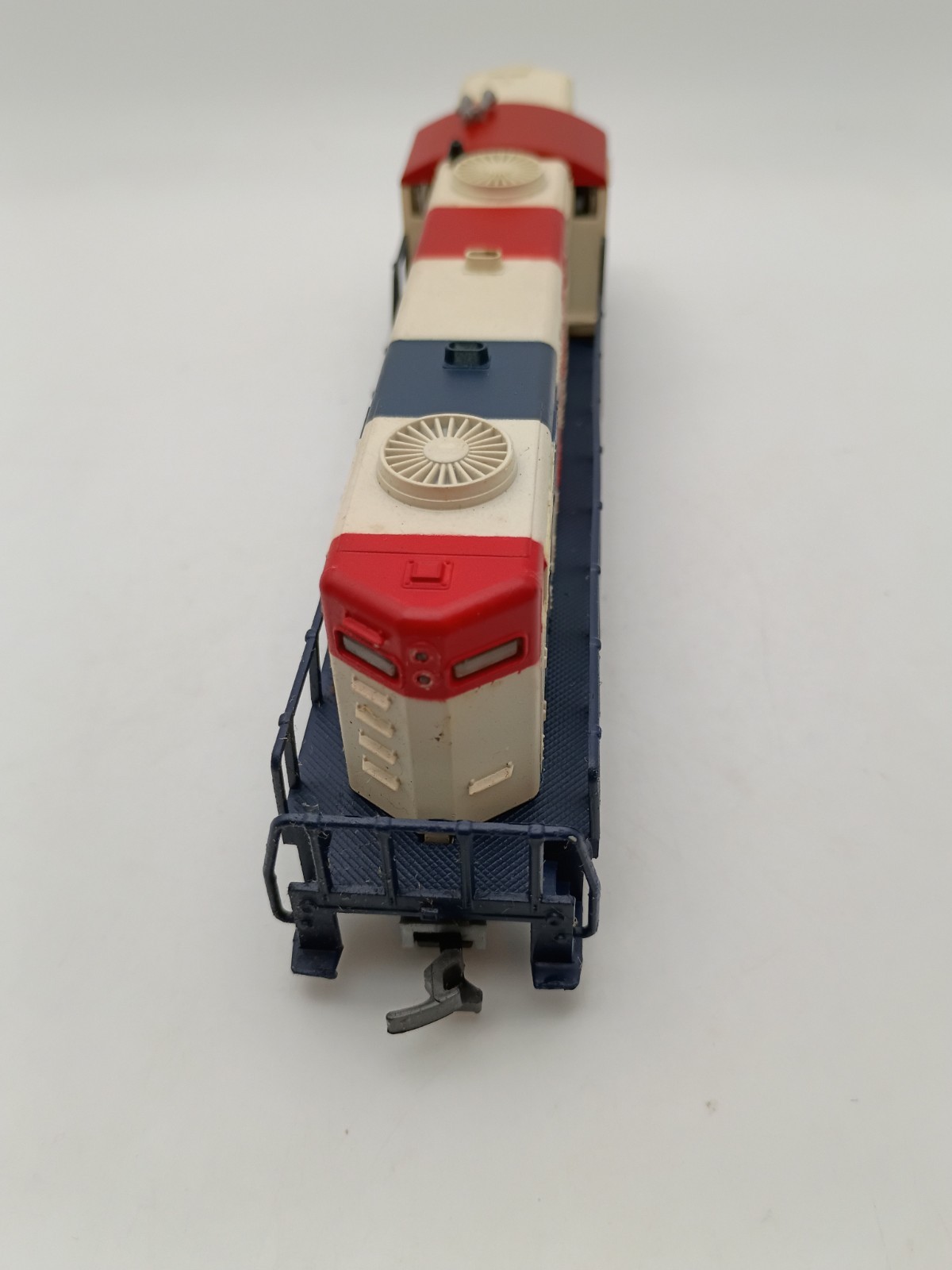 Vintage AHM HO Scale Spirit of ’76 Seaboard Coast Line #1776 Diesel w/ Box