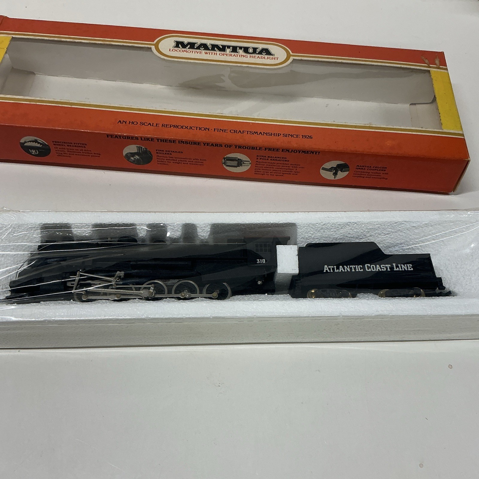 Mantua HO Scale Atlantic Coast Line 2-10-0 Decapod Steam Locomotive 318-47