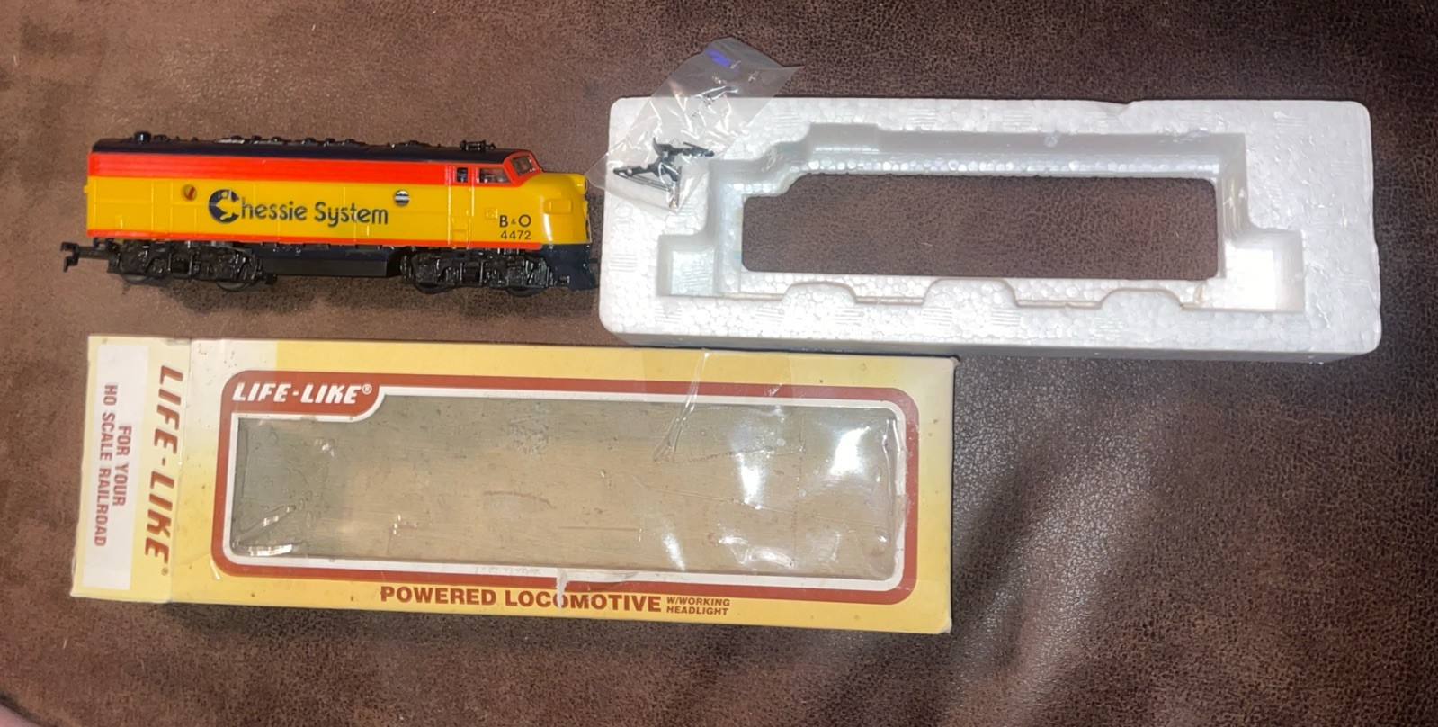 HO Scale Life Like F7-A Chessie System B&O Powered Diesel Locomotive 4472 NEW