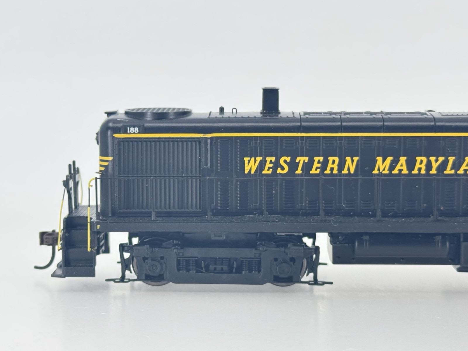 HO Athearn RTR 84036 Western Maryland Alco RS-3 Diesel Locomotive WM #188