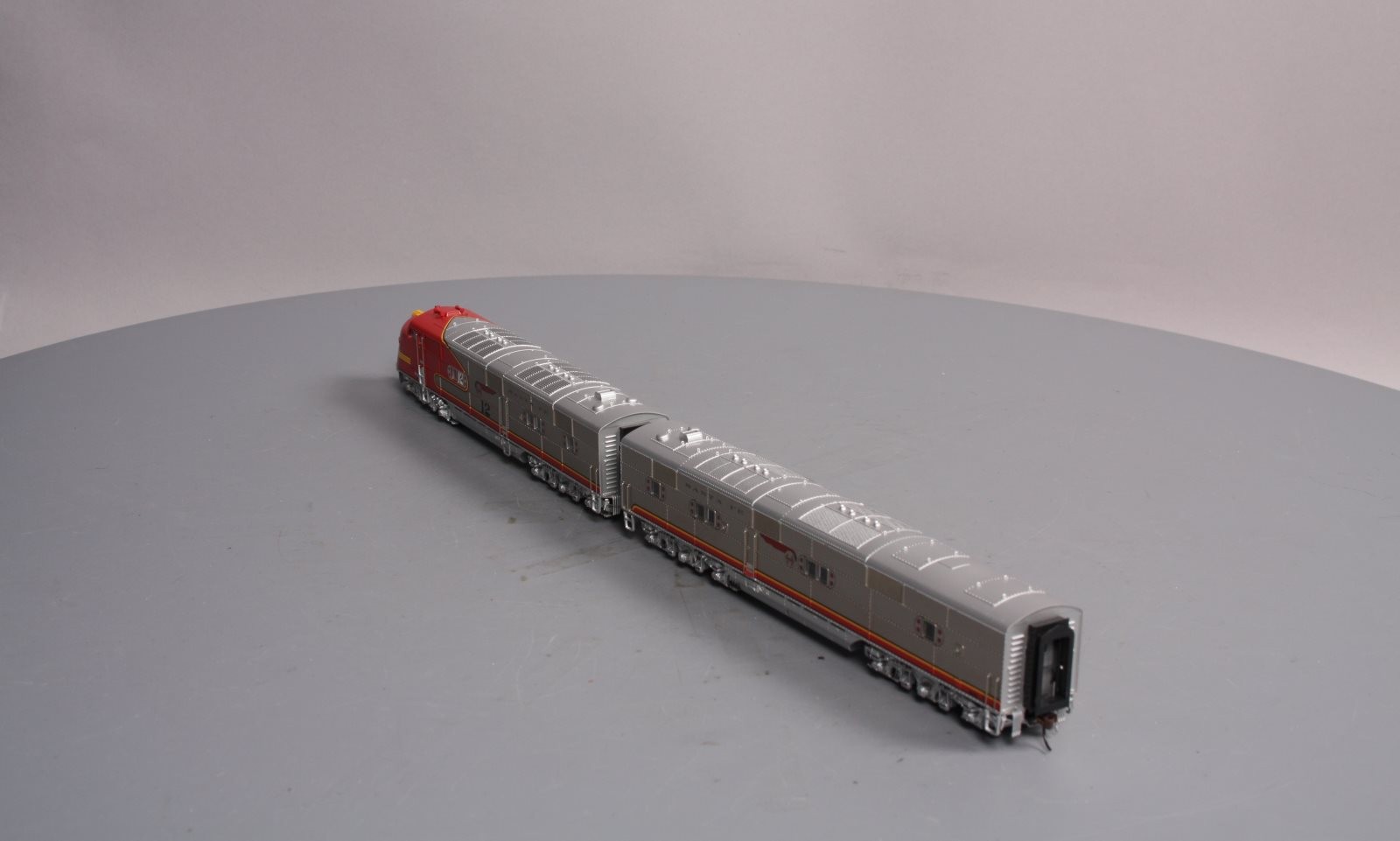 Broadway Limited 2330 HO Santa Fe EMD E6 Powered A-Unpowered B #12L,12A LN/Box