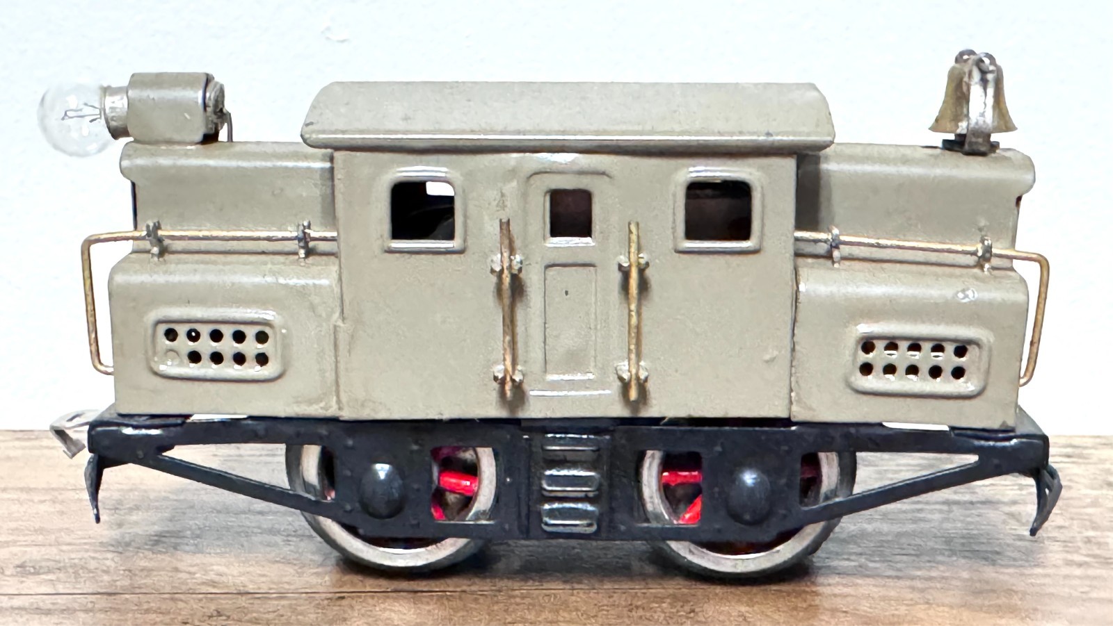 Prewar Lionel New York Central Lines 0-4-0 Electric Engine 152 O Gauge 1:48 30s