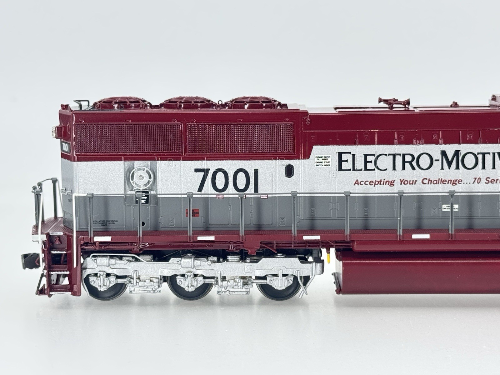 HO Overland Models OMI 5813.1 Electro Motive EMD SD70M Demo Diesel Locomotive