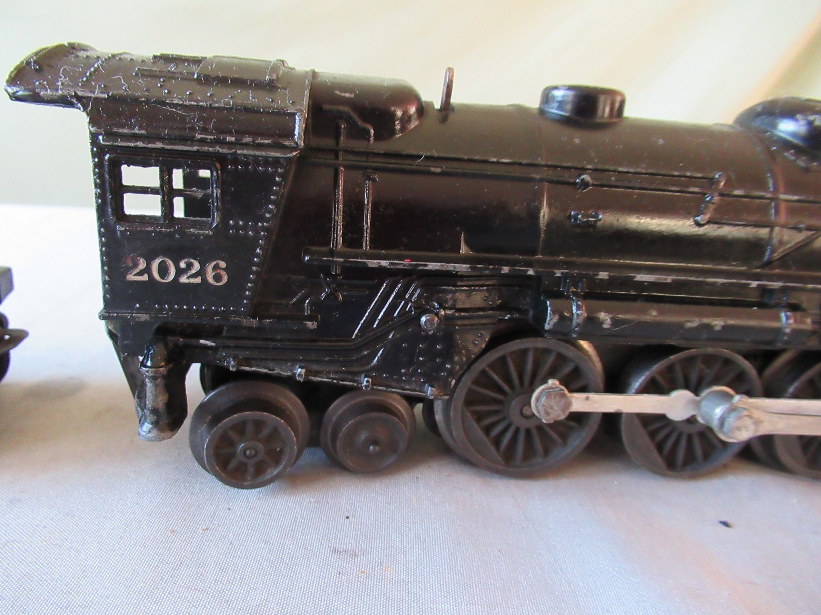 Lionel 2026 2-6-4 Locomotive with non-whistling Tender Runs GREAT