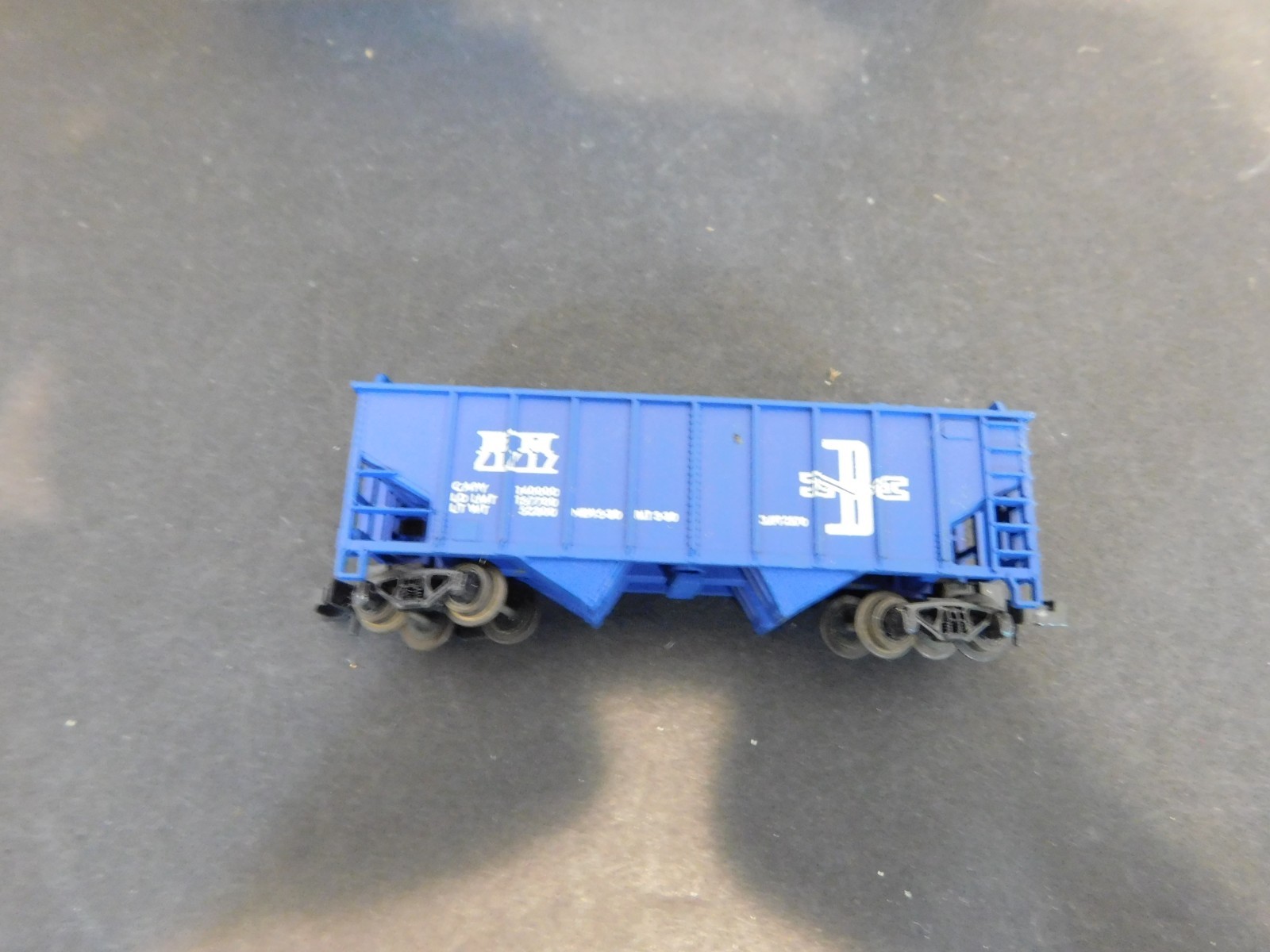 Atlas N Scale B & M Open Hopper Car #2243