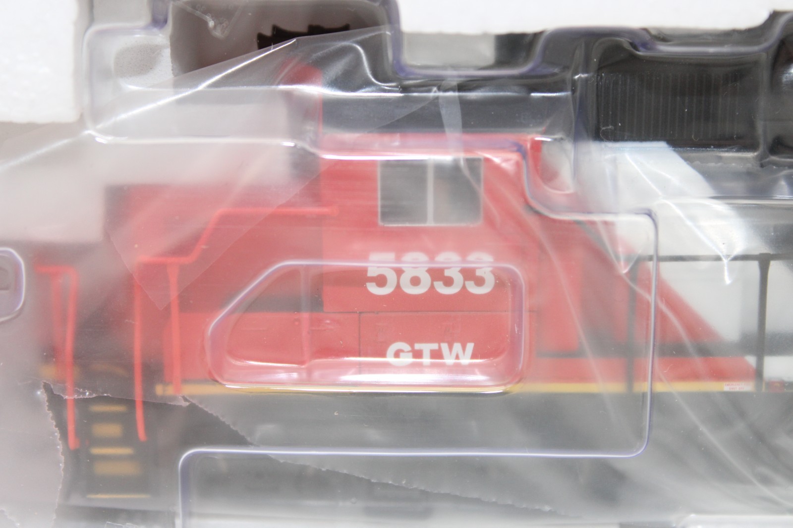 Atlas HO GTW CN Canadian National GP38-2 Diesel Locomotive #5833 NOS DCC Ready