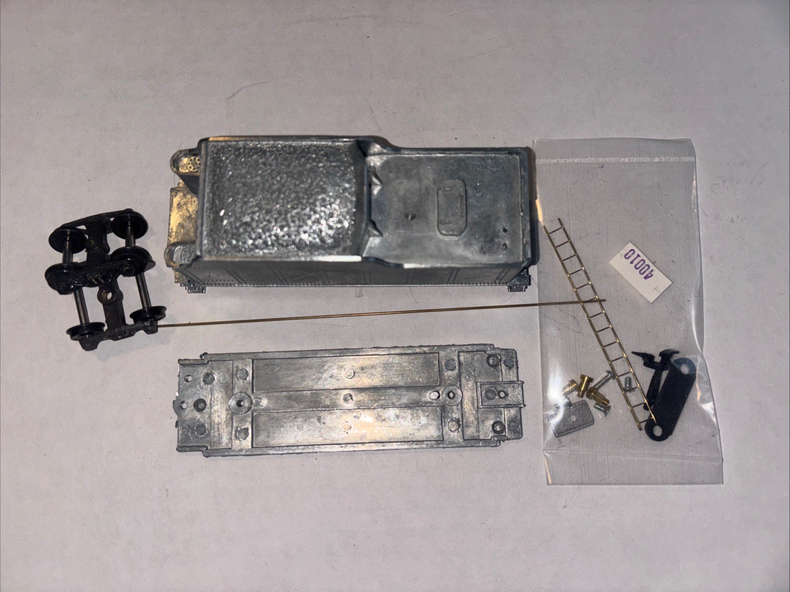 Bowser HO Casey Jones 4-6-0 Steam Locomotive Die-cast Tender Kit, Sprung Trucks