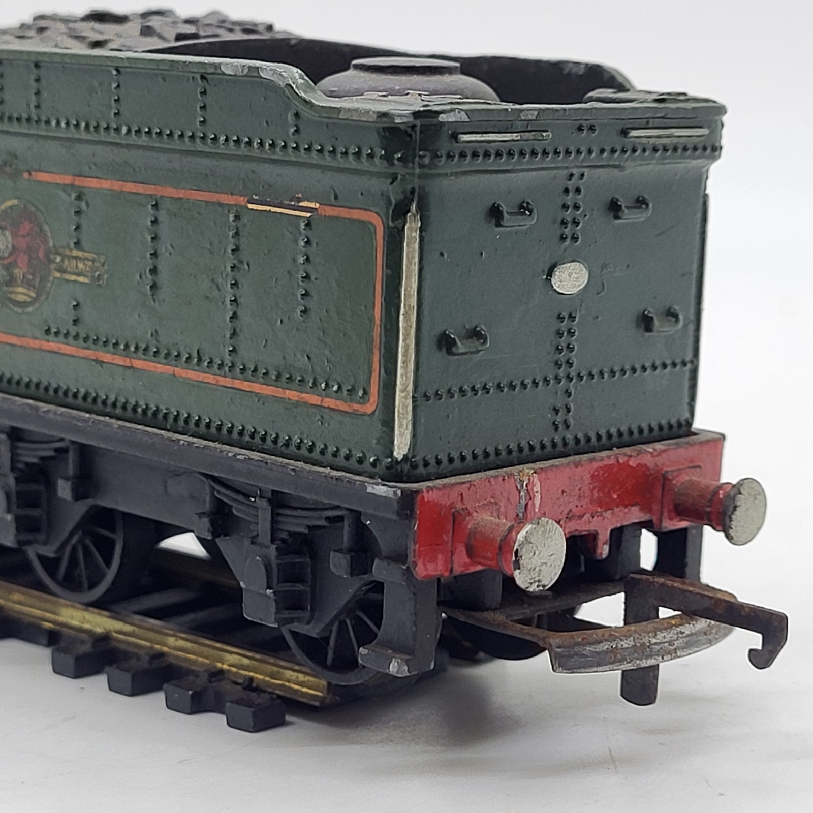 G+R Wrenn Diecast Steam Locomotive + Tender HO Gauge, British Railways 9402, EX