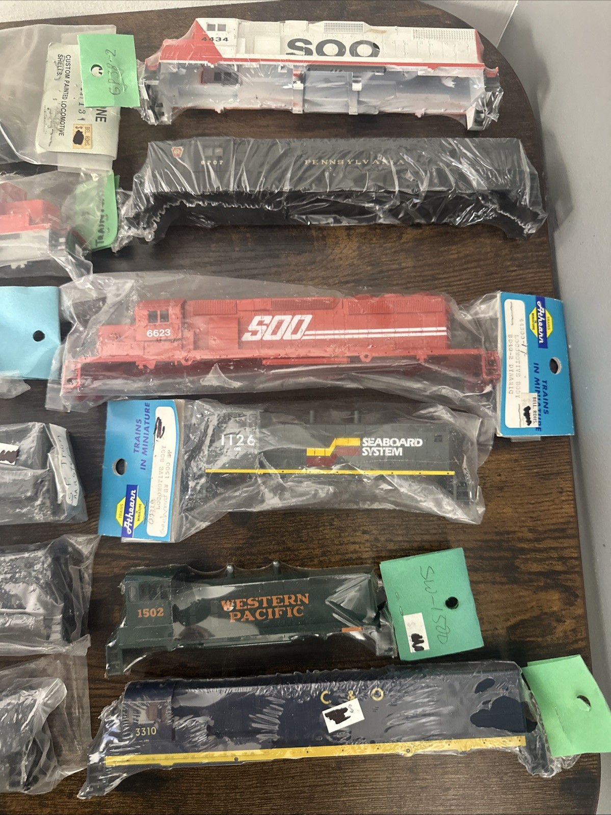 Athearn/Rail Power HO Diesel Locomotive Shells – Mixed Roads Lot of 12 WYSIWYG!