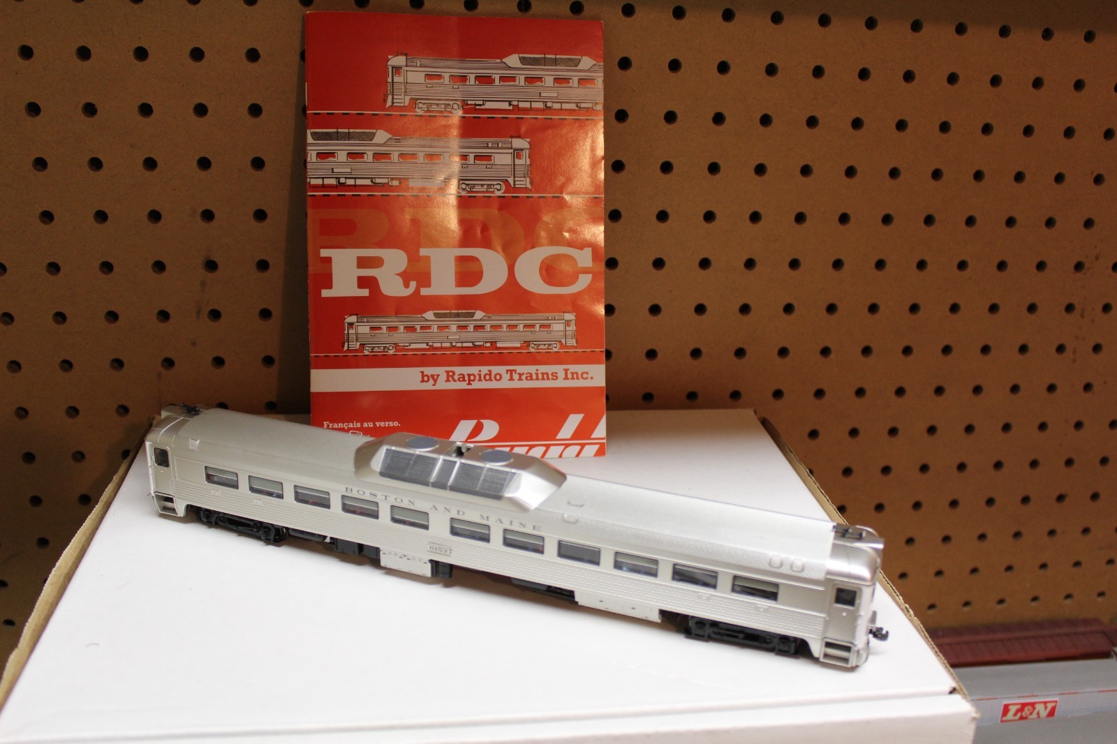RAPIDO HO RDC BOSTON AND MAINE #6153 DCC