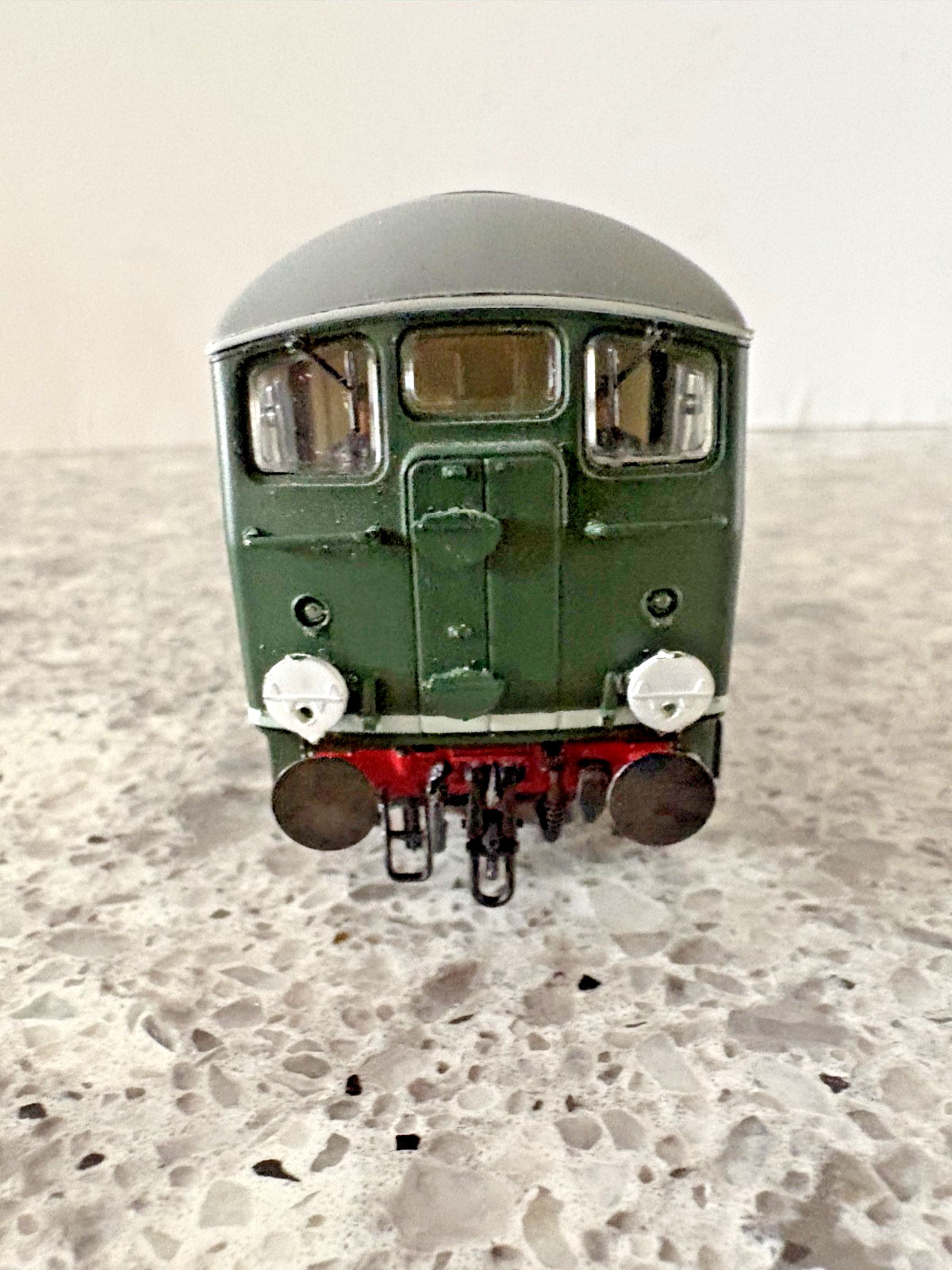 BACHMANN CLASS 24 B0-B0 DIESEL PLAIN BR GREEN DCC FITTED