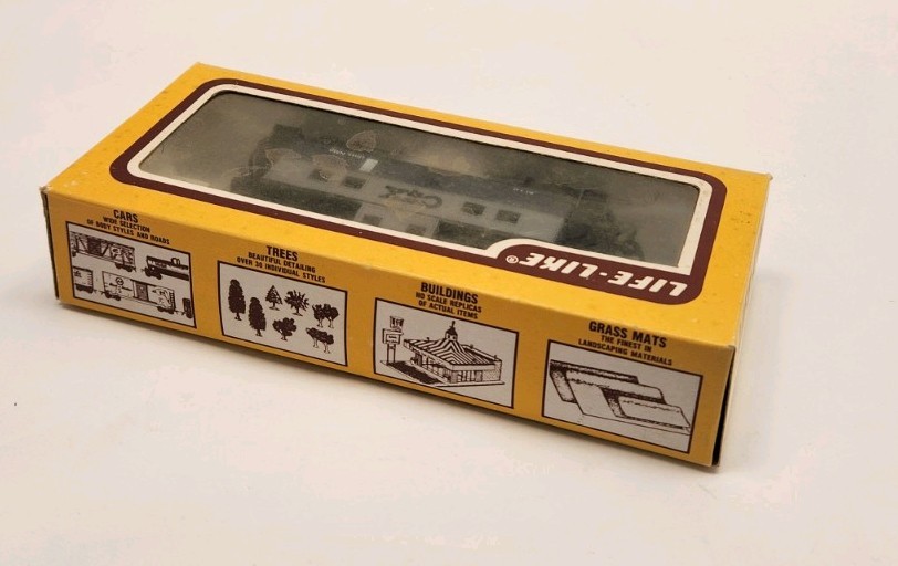 Life Like HO 8527 CSX CABOOSE NMP 24 UNUSED B98