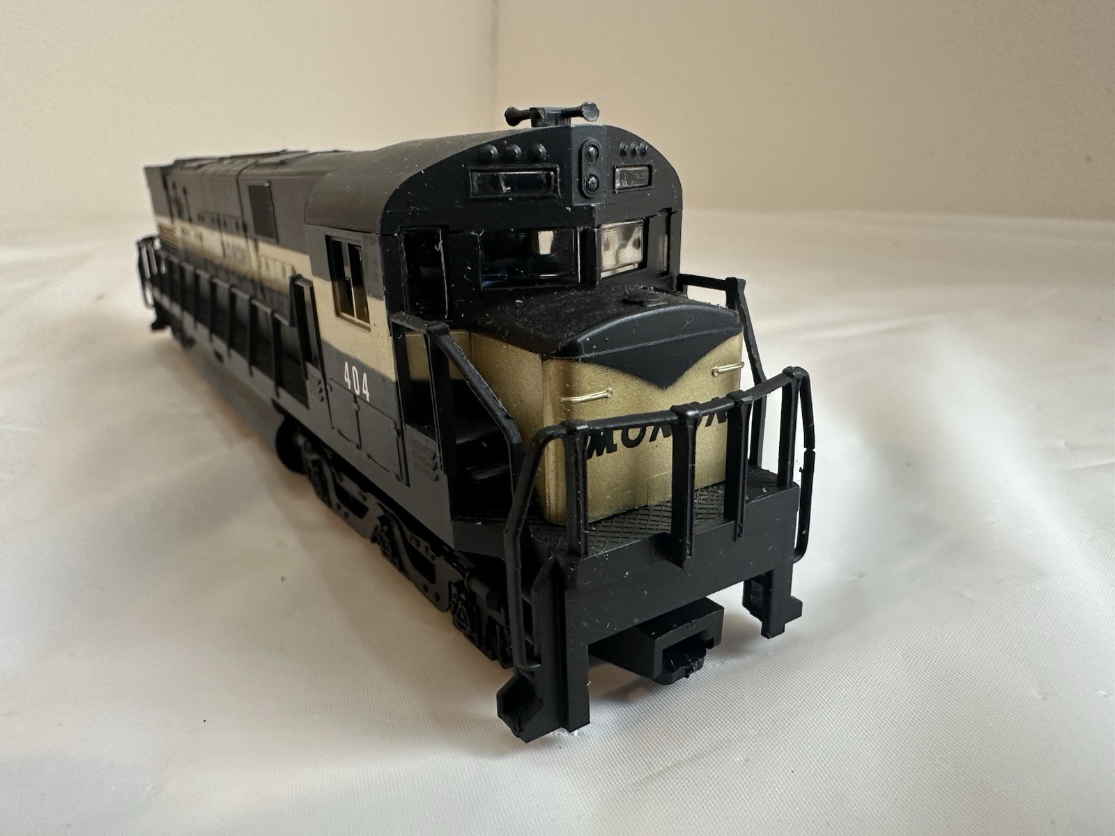 IHC Premier Series ALCO C-628 #23259 Monon #404 Open Box