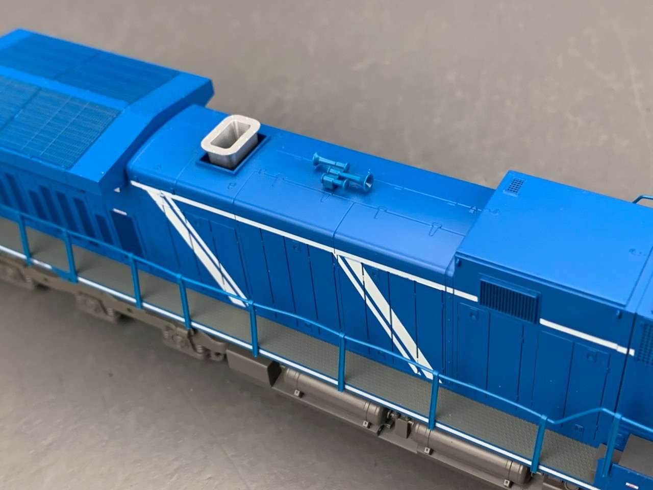 HO Kato 37-6432 AC4400CW Locomotive CEFX Leasing DCC/non-SND HO8154
