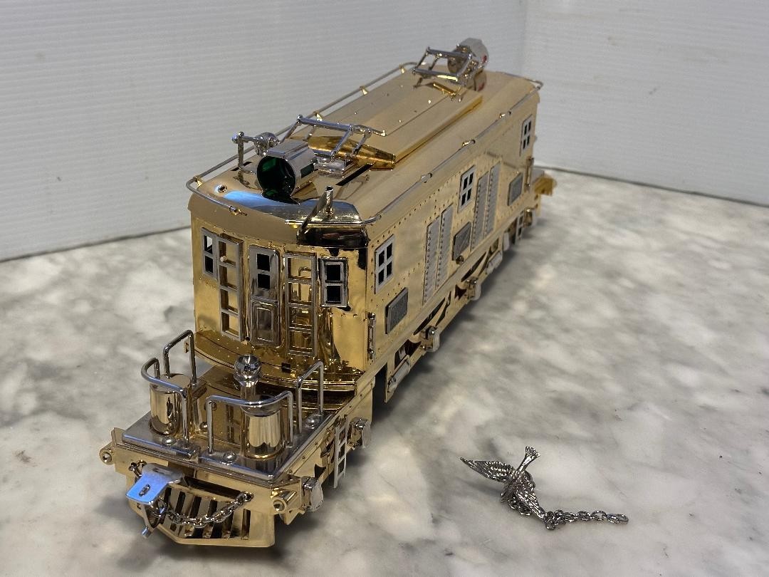 MTH PRESIDENTIAL PASSENGER SET ELECTRIC LOCO.IN BOX 10-1126-1