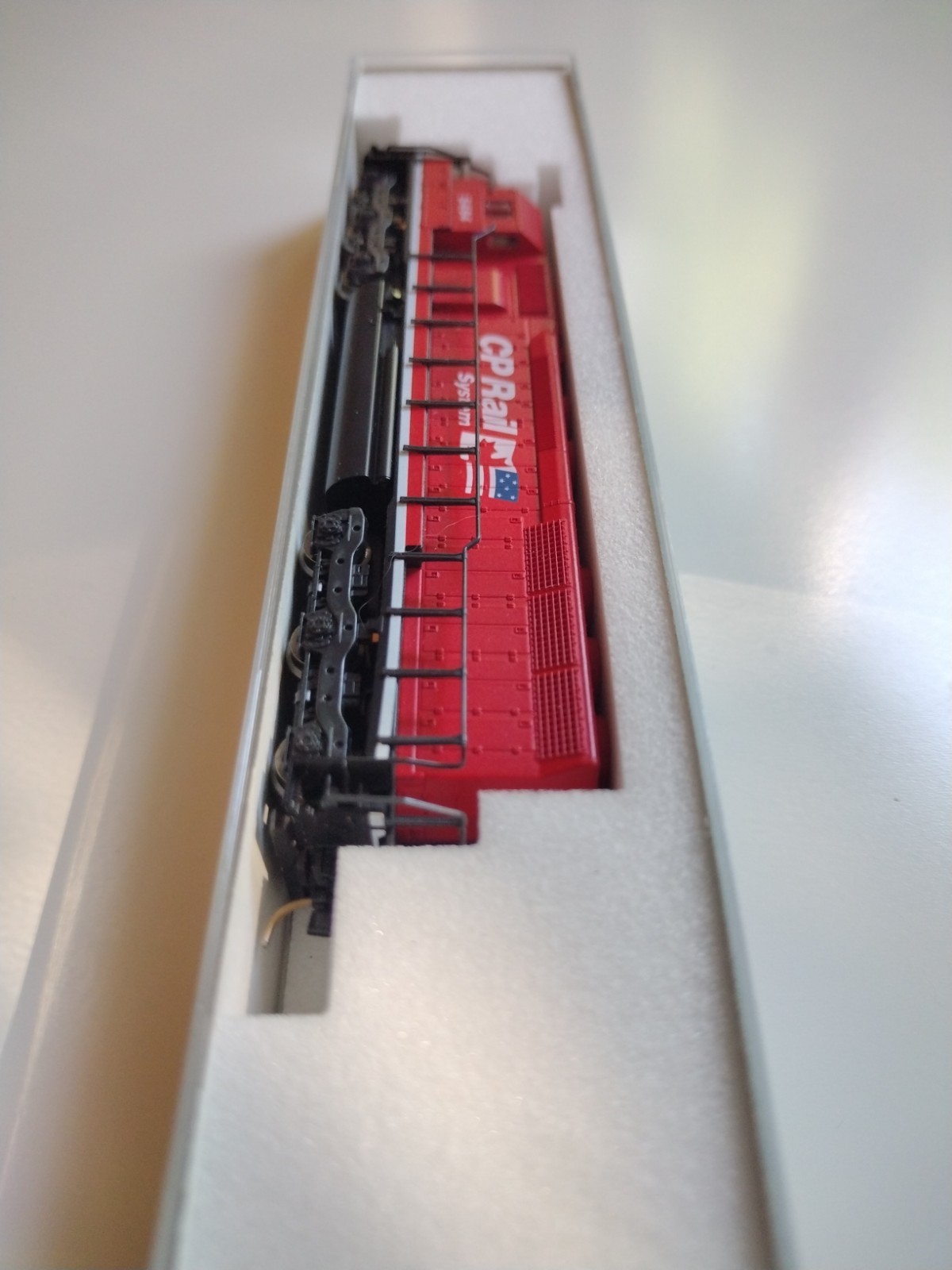 KATO Canadian Pacific Locomotive N Scale CP #5494 176-3109 EMD SD45 NOS
