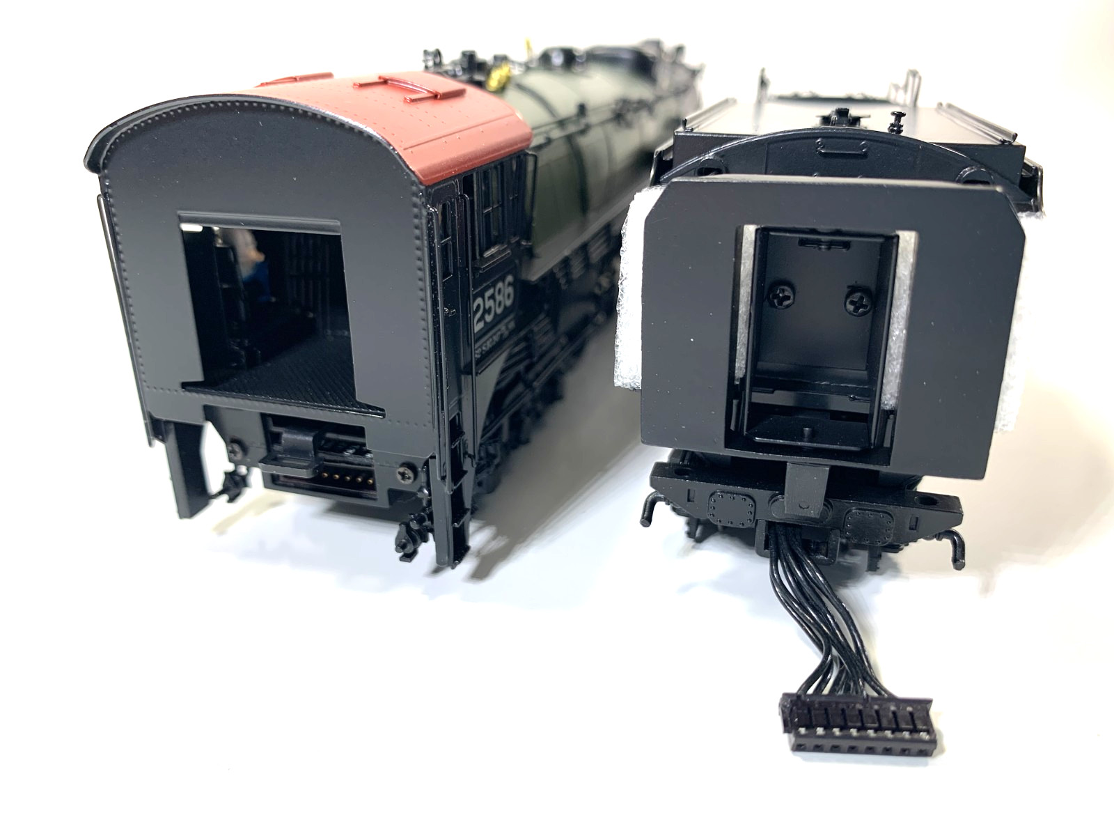 HO Broadway Limited Hybrid 2874 Great Northern S2 4-8-4 , DC/DCC Paragon 3