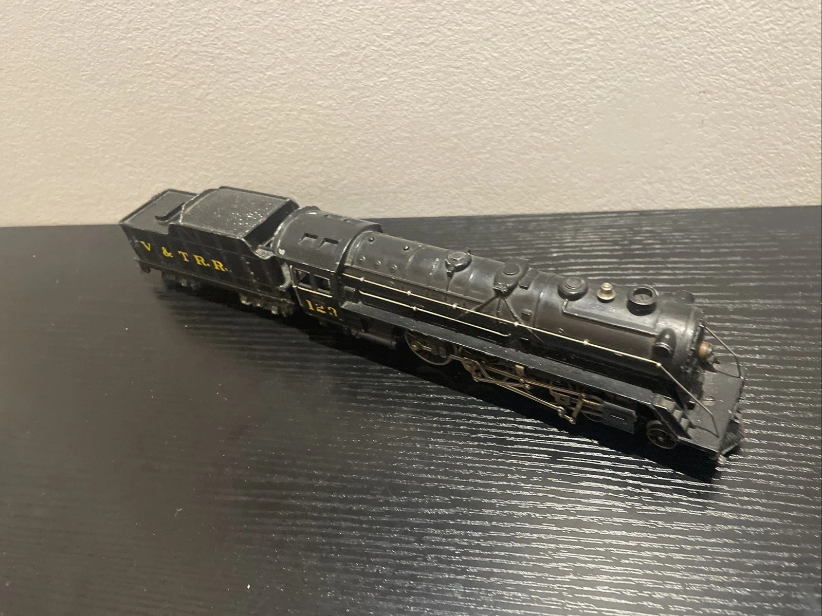 Vintage Fleischmann HO Scale 4-6-2 V&T R.R. Steam Locomotive – Metal – RUNS WELL