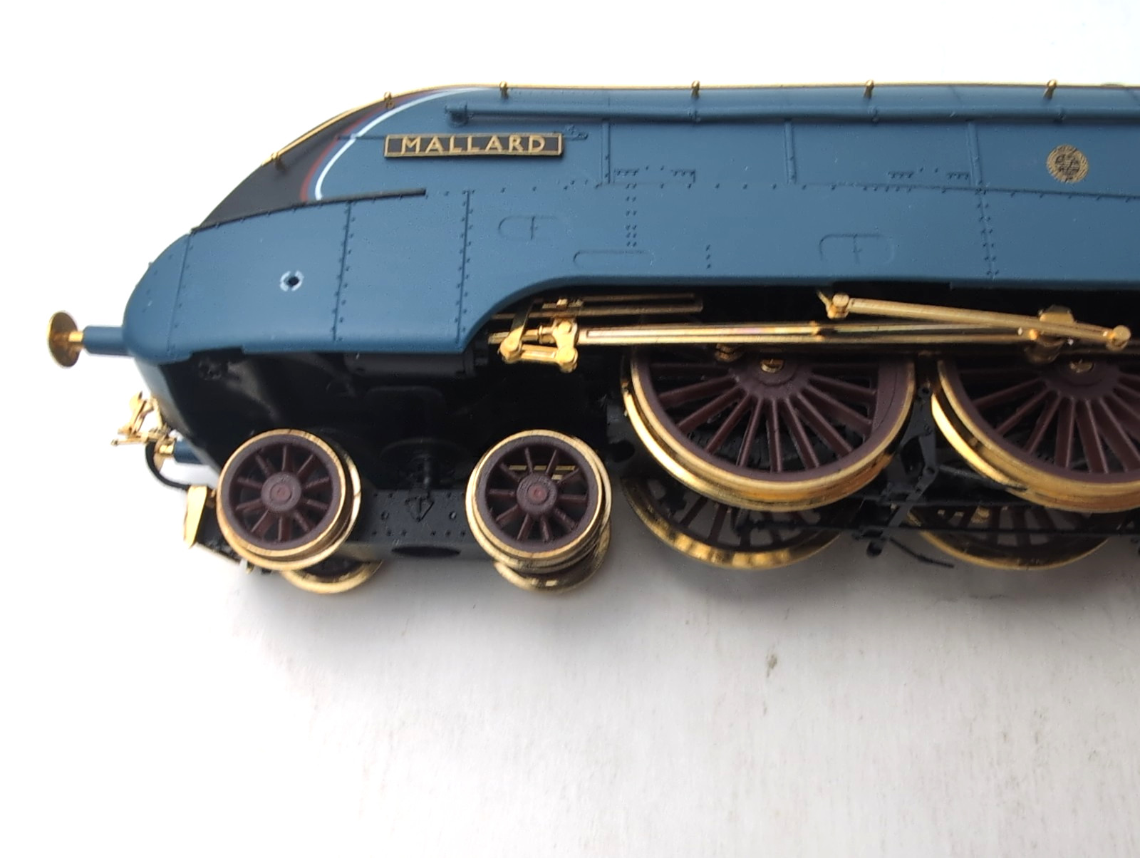 HORNBY – LNER 4-6-2 Class A4 Mallard “80th Anniversary” Limited Ed 18k Gold – OO