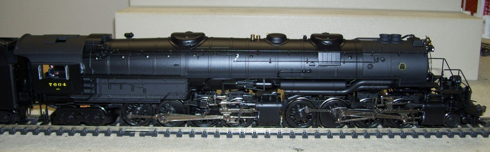 Spectrum HO B&O 2-8-8-4 EM-1 Locomotive #7604, Sound Ready & DCC-Equipped, LNIB