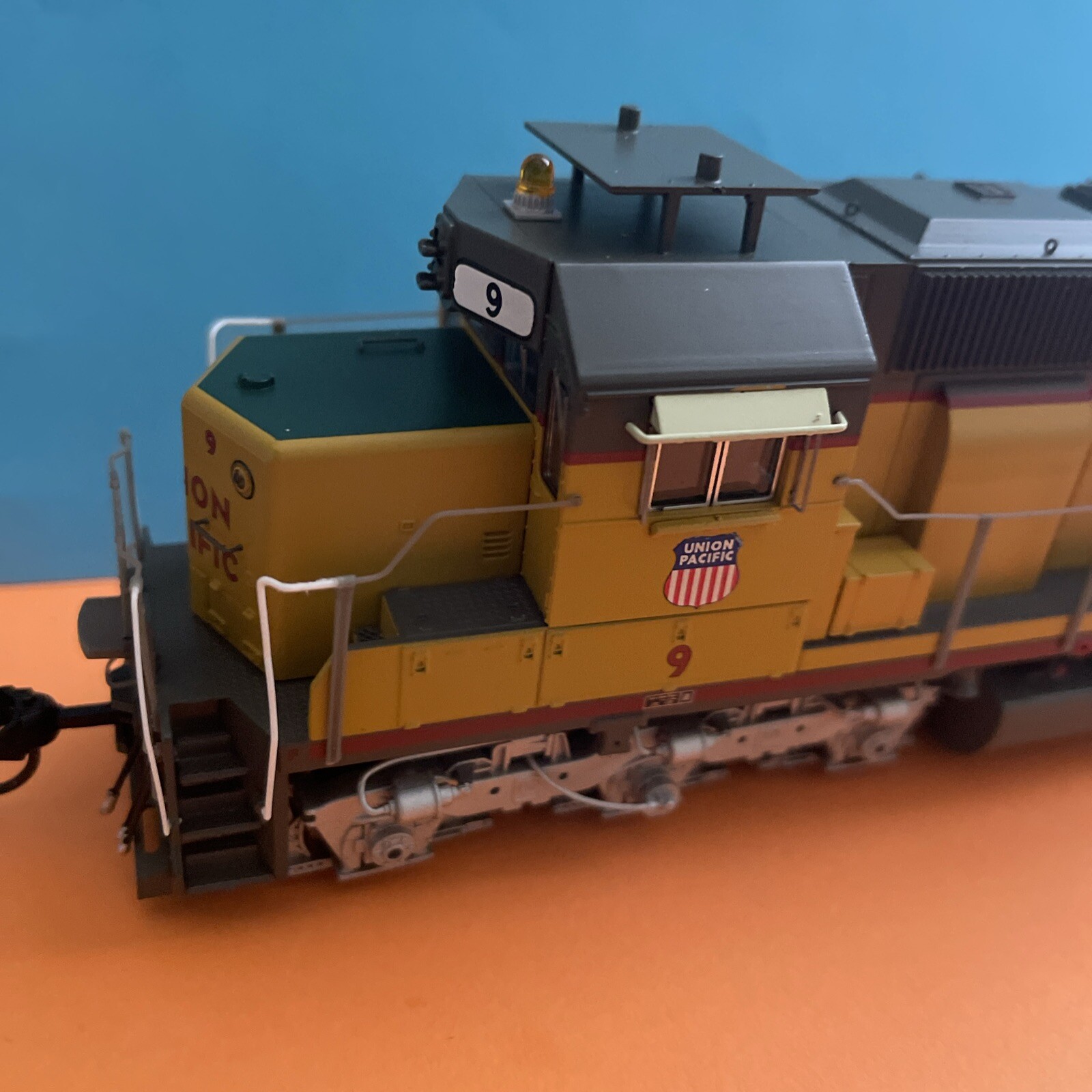 New! HO BWL 4295 Paragon4 EMD SD45, UP #9 DC/DCC/Sound