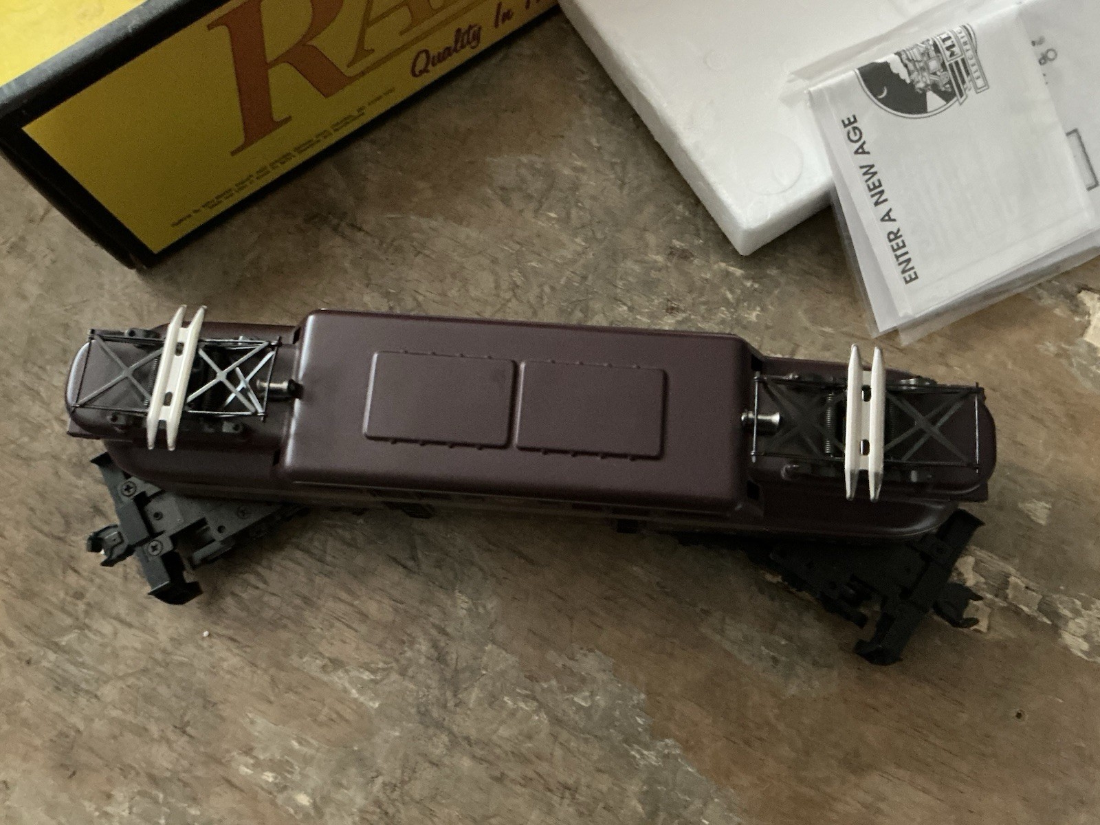 RAIL KING BY MTH ELECTRIC GG-1 ENGINE 4916 PART#30-2507 IN ORIGINAL BOX
