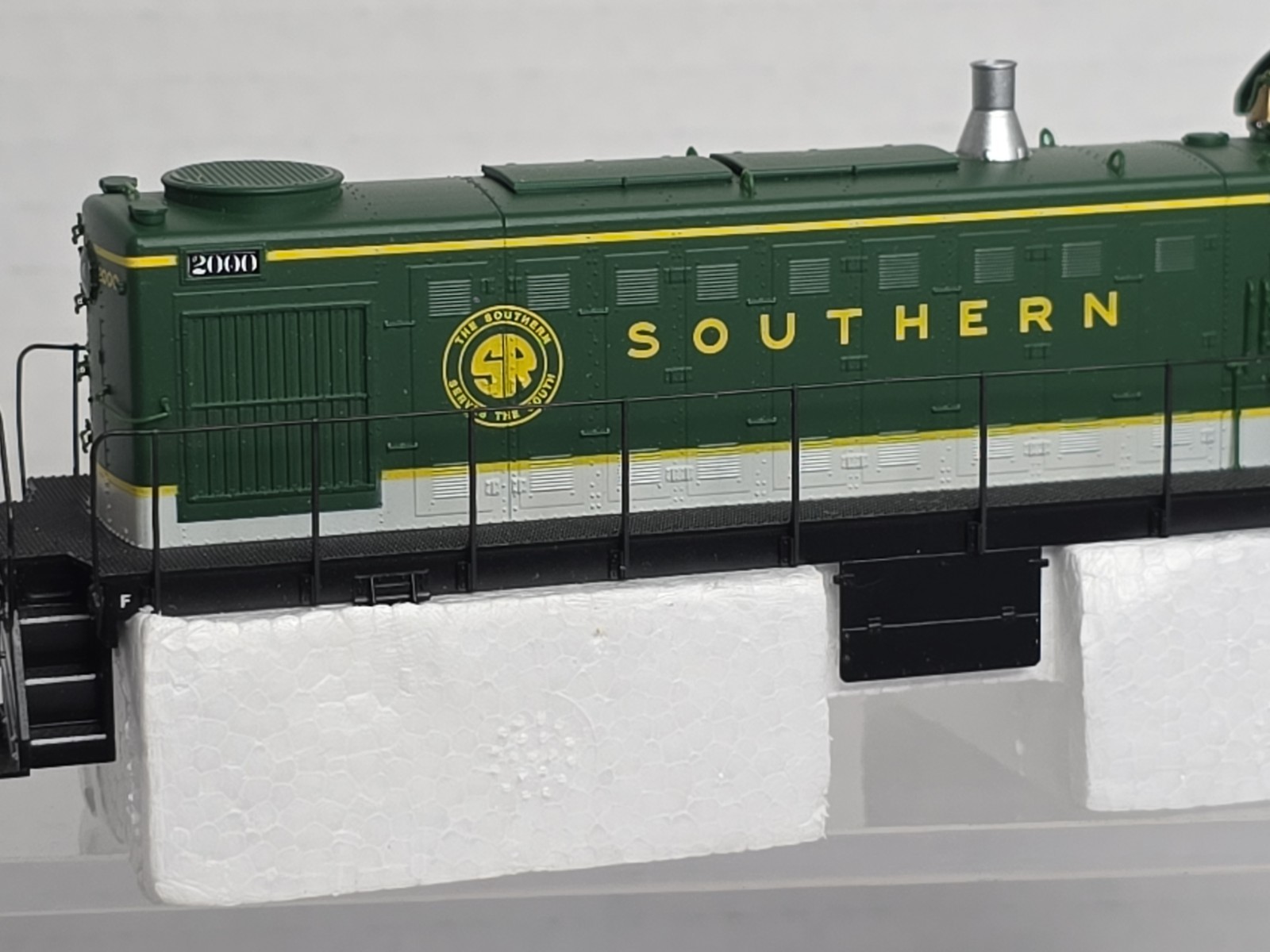 Proto 2000 HO 21366 Southern #2000 ALCO S1 Diesel Switcher Loco DCC Ready NOS