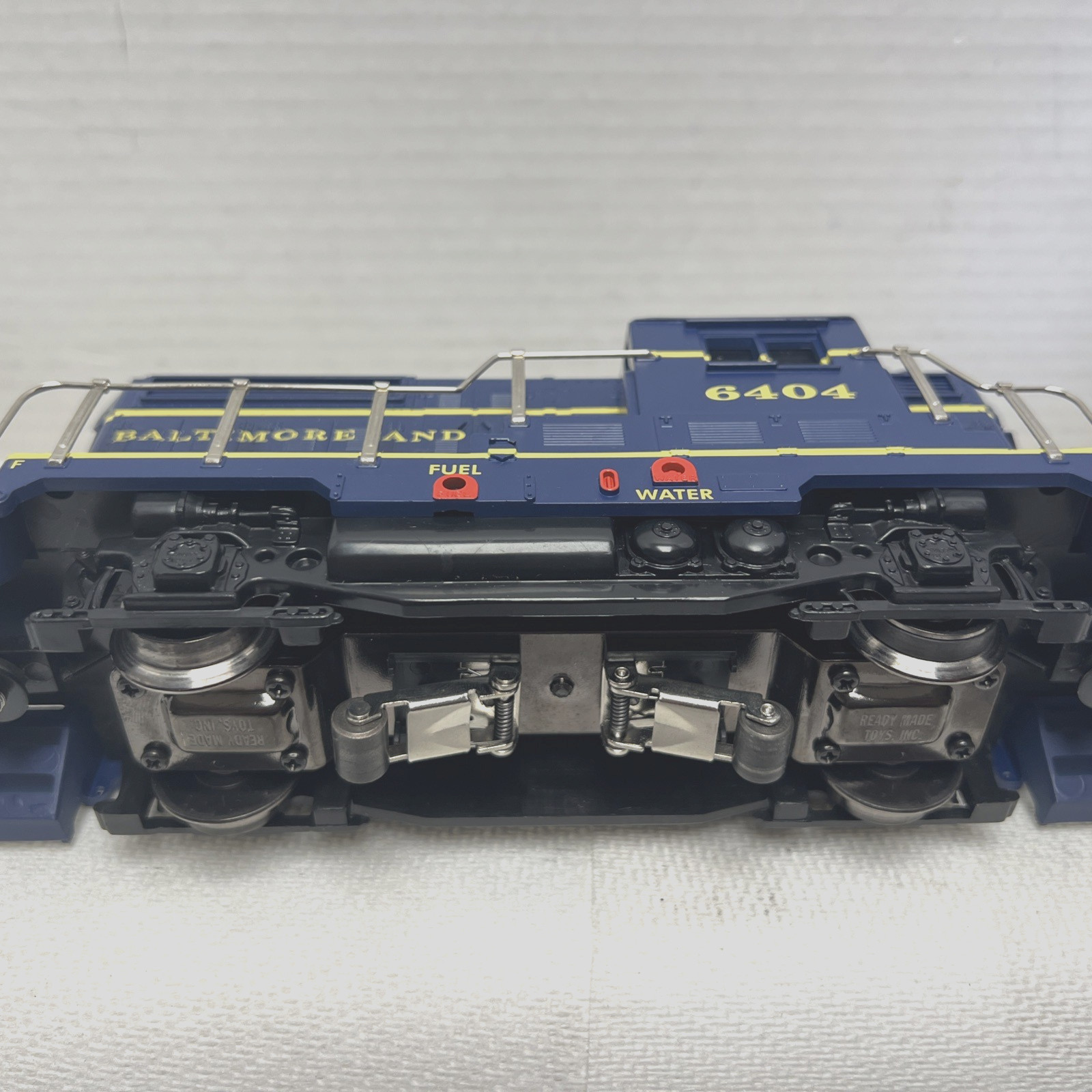 RMT O/O27 RMT-4232 BALTIMORE & OHIO GP BEEP DIESEL LOCOMOTIVE #6404 IN OB