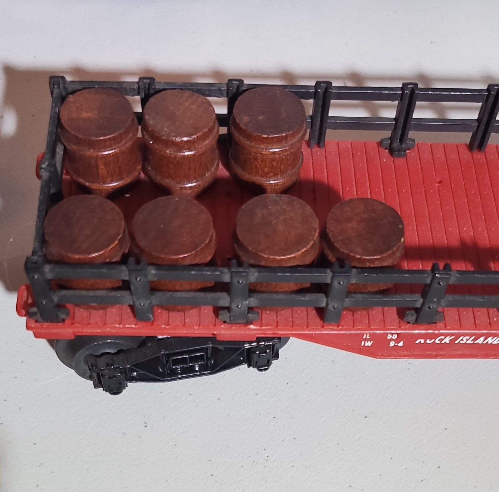 Rock Island O Gauge Freight Set – 8700 Engine Runs, Caboose, Flatcar, Boxcar