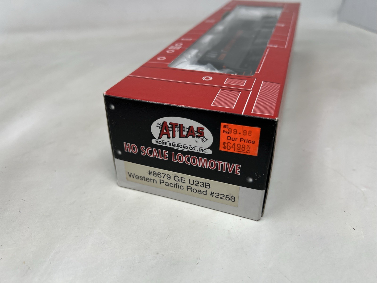 Atlas 8679 Western Pacific Road GE U23B Diesel Locomotive #2258 LN/Box