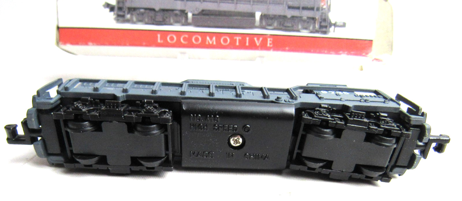 High Speed Metal N Scale Southern Pacific Dummy Locomotive #9725 NOS