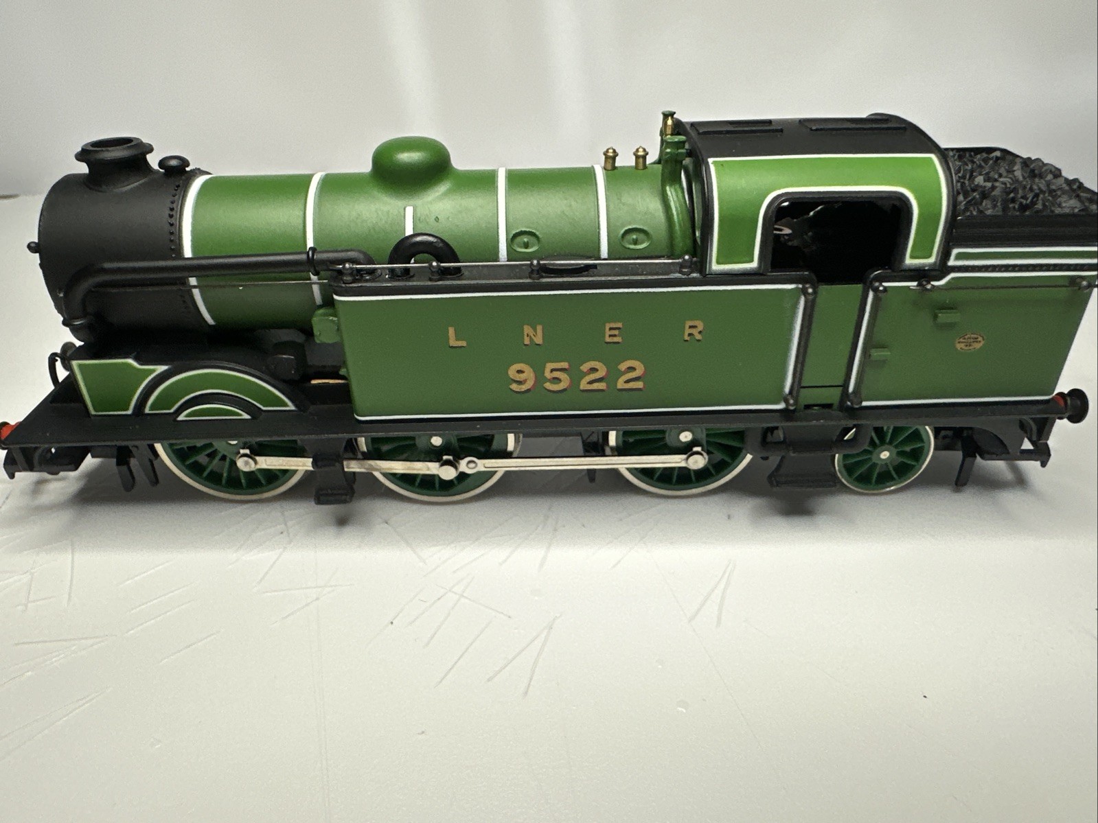 Mainline N2 Class 0-6-2T LNER 9522 Ho Scale