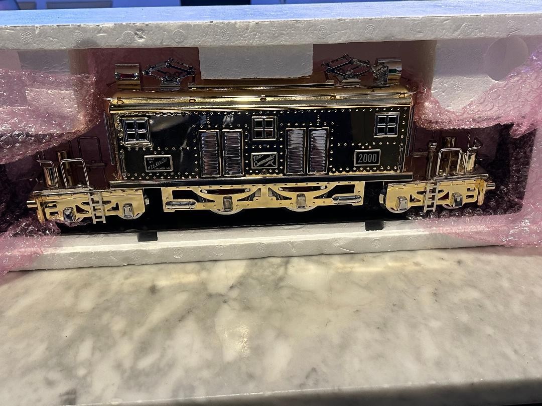 MTH PRESIDENTIAL PASSENGER SET ELECTRIC LOCO.IN BOX 10-1126-1