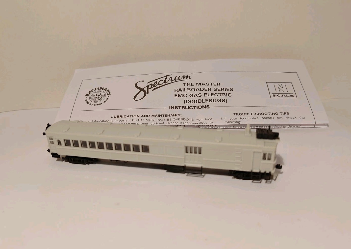 N Scale Bachmann Spectrum 81452 EMC Gas-Electric Doodlebug Unlettered Unpainted