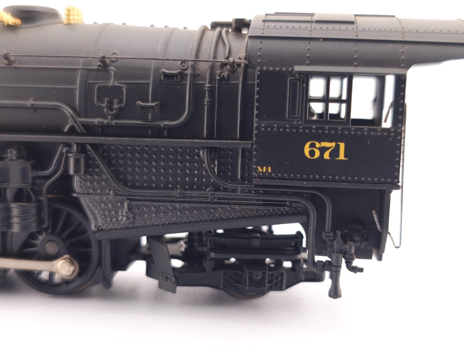 *READ* Broadway Limited HO 221 Nickel Plate Road 2-8-2 Steam Locomotive NKP 671