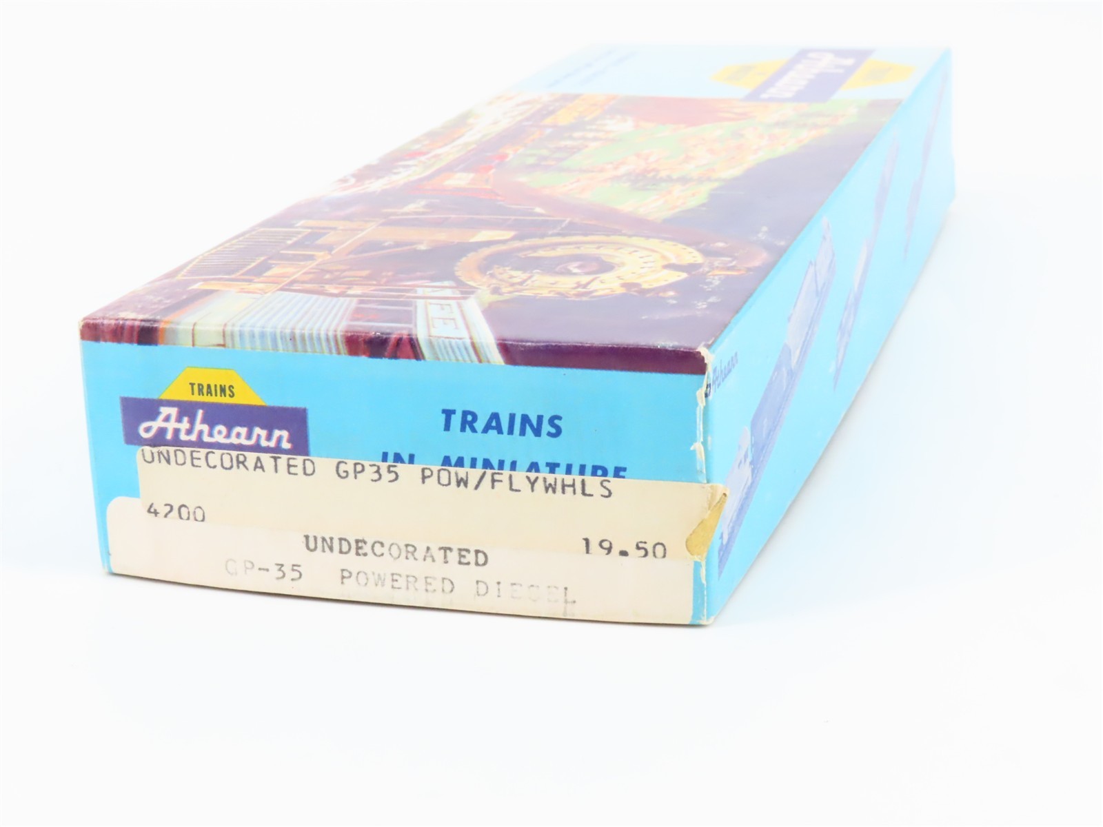 HO Scale Athearn 4700 Undecorated GP35 Diesel Locomotive