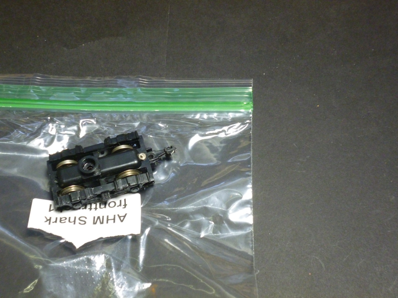 Ho AHM Diesel locomotive sharknose front truck with worm gear