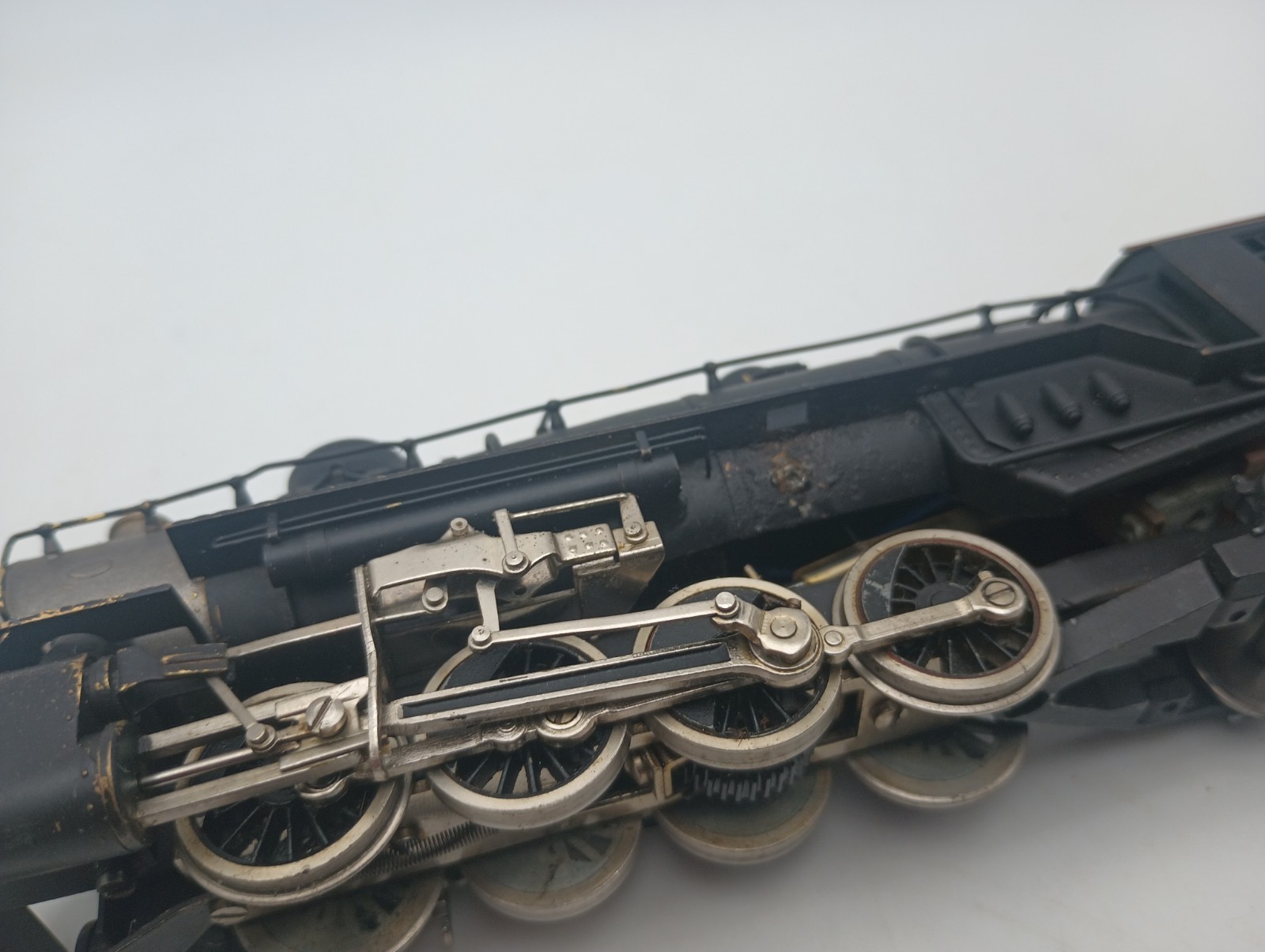Akane Japanese Brass 2-8-2 Mikado – HO Scale Steam Locomotive No Tender