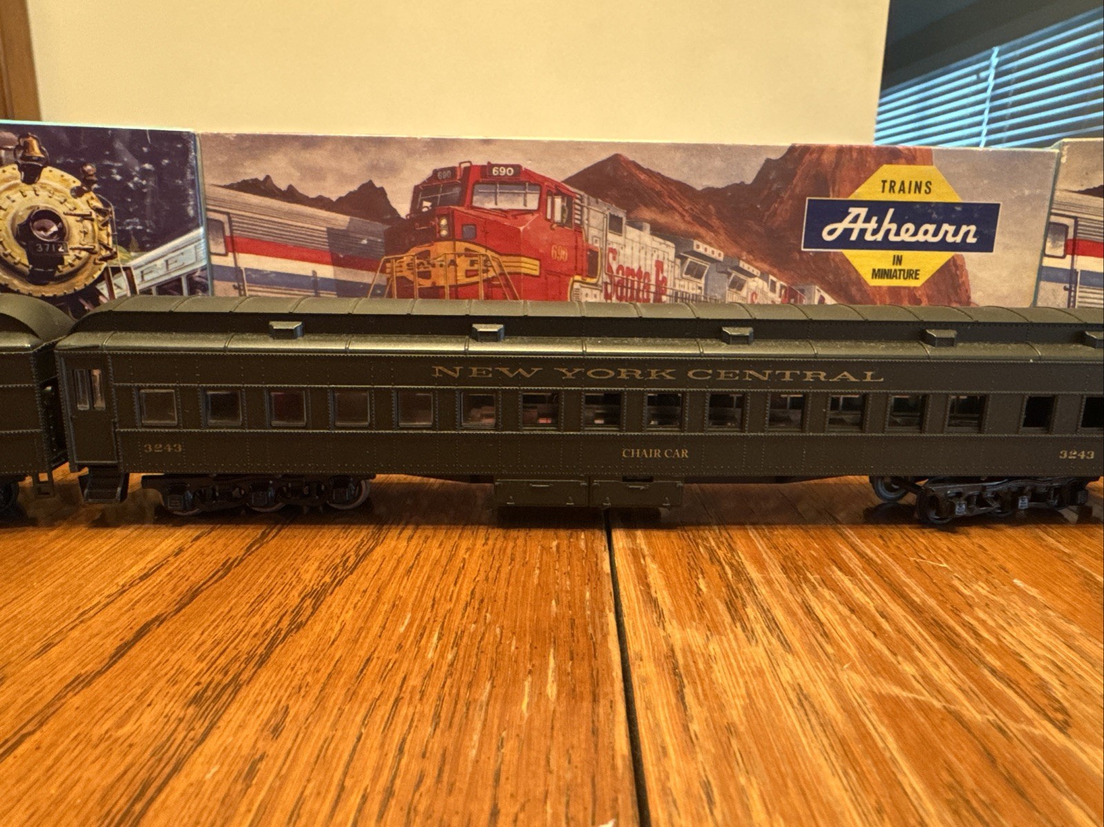 Franklin Mint HO NYC Hudson J3 Locomotive Coal Car 3 Passenger Cars