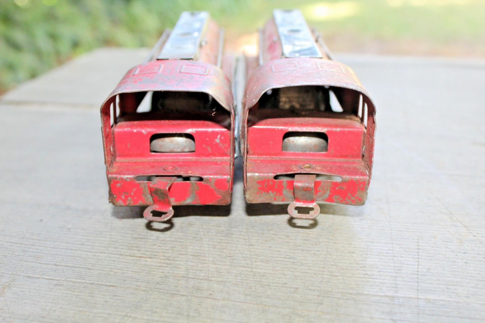 2 Hafner Prewar O Gauge Windup 1010 Red Steam Locomotive Type III b2