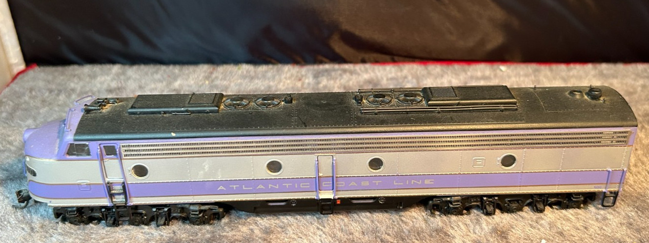 e8/9 locomotive ho scale Atlantic Coast Line