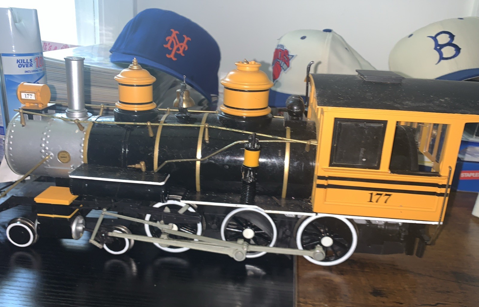 Vintage Steam Locomotive Model No. 177 – Large Display Train