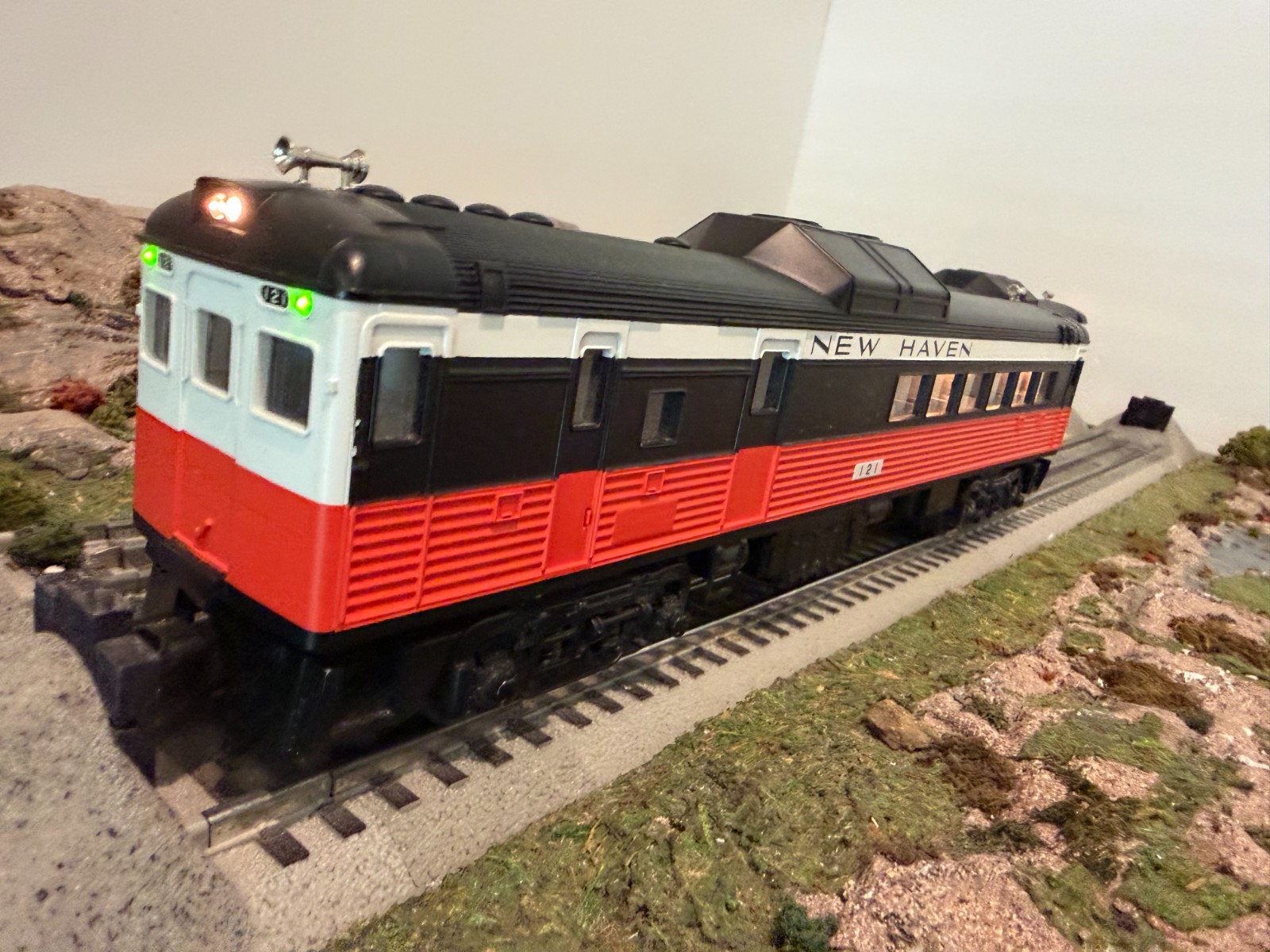MTH 2231-1 and 2231-3 New Haven RDC 4 car set LN/No Boxes