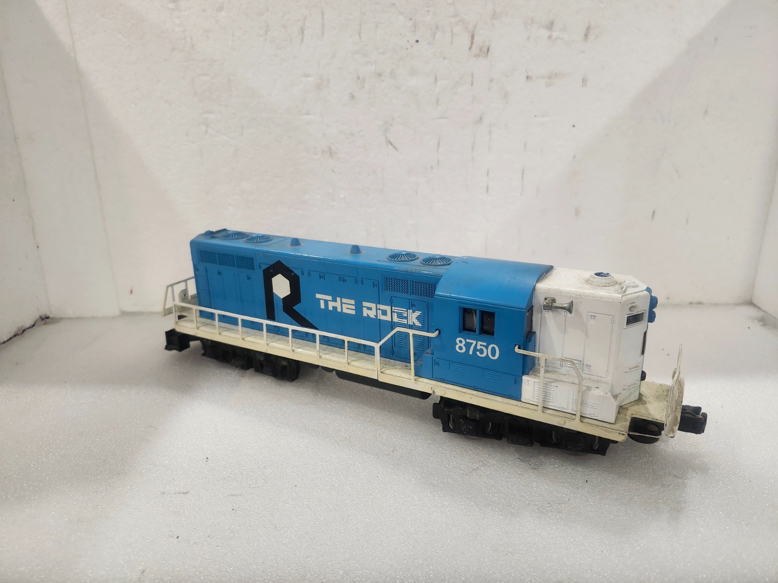 0-27 LOCOMOTIVE ESTATE GIVEAWAY BUY THREE FOR ONE PRICE, PREOWNED