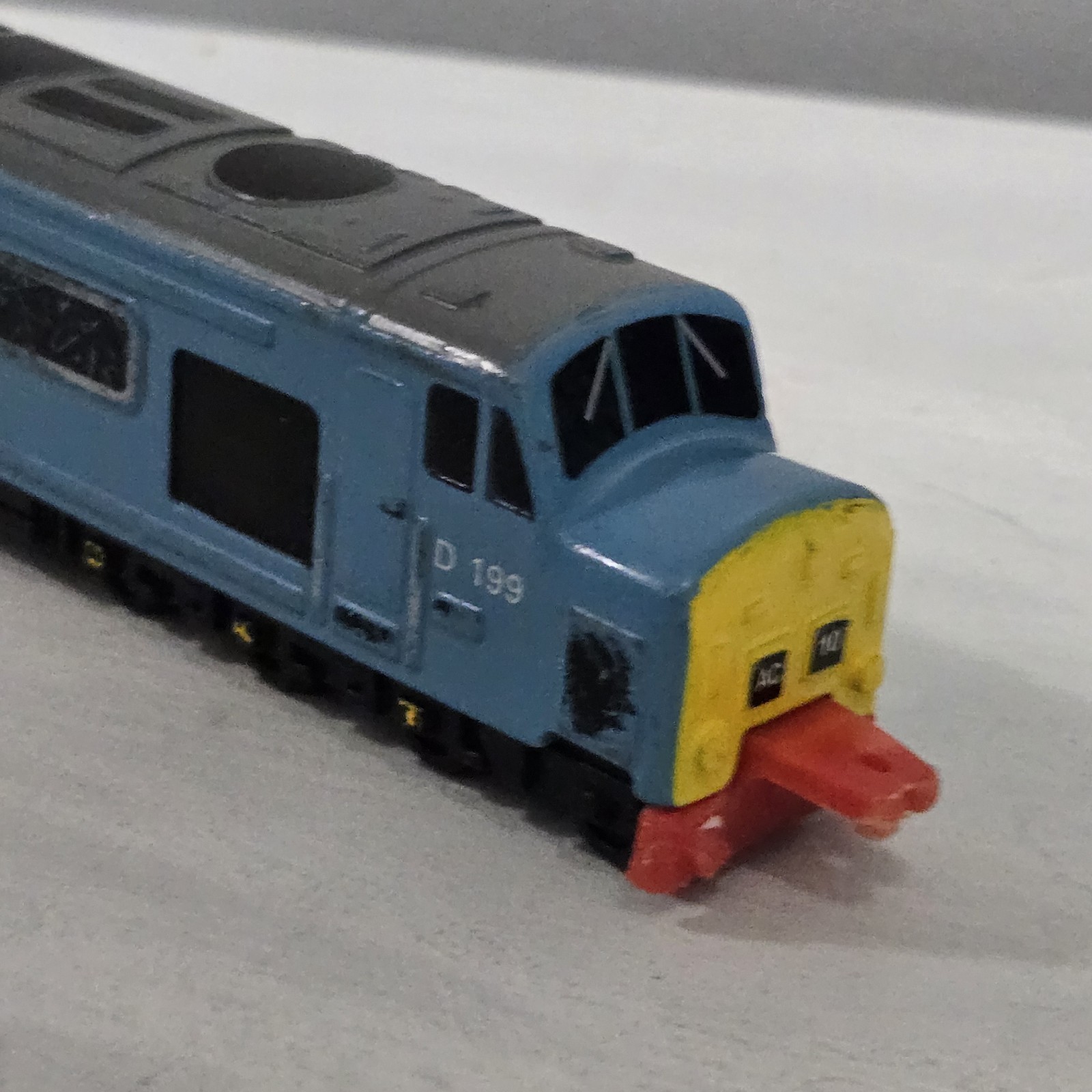 Thomas the Tank Engine & Friends – D199 Diesel Die-Cast Train (1995, ERTL)