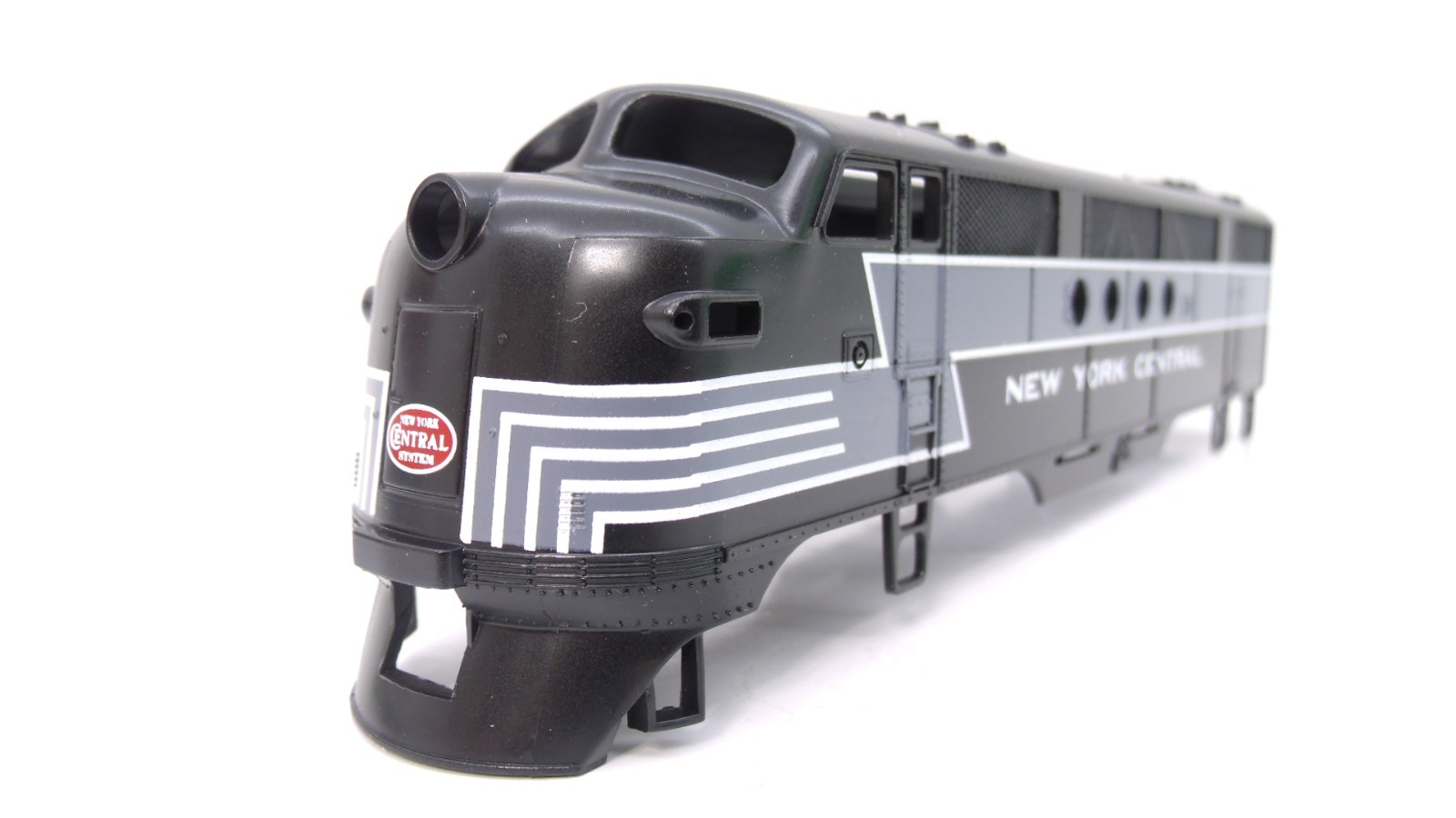 Stewart Hobbies HO FTA Single Headlight Pwd New York Central SHELL ONLY Kit READ