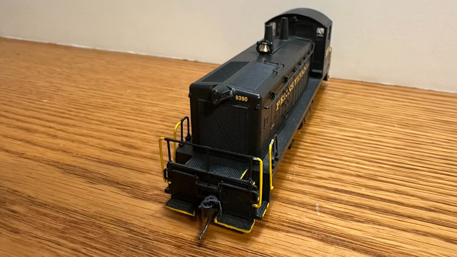 Broadway Limited Imports HO Scale PRR SW7 #9390 W/ QSI Upgrade Chip